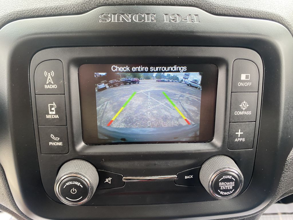 Photo 16 of this JEEP RENEGADE