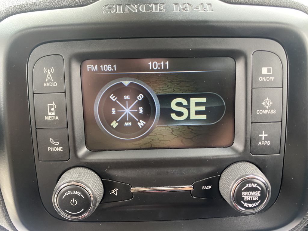Photo 18 of this JEEP RENEGADE
