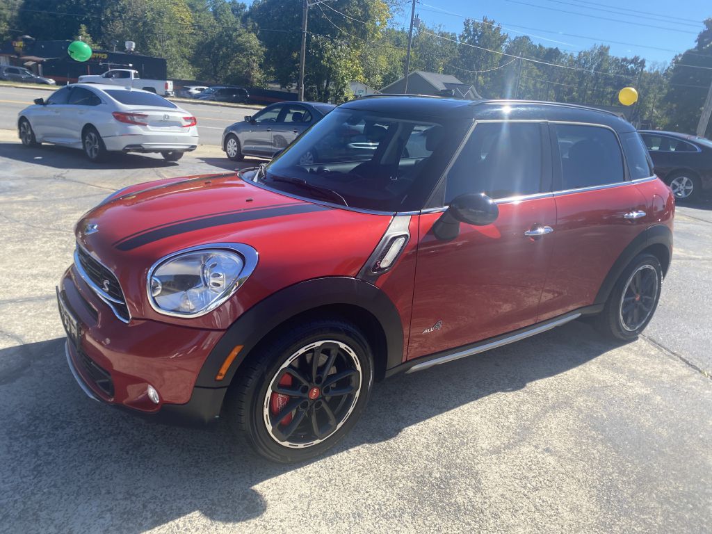 Photo 2 of this MINI COUNTRYMAN
