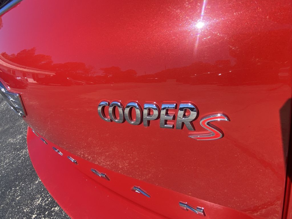 Photo 7 of this MINI COUNTRYMAN