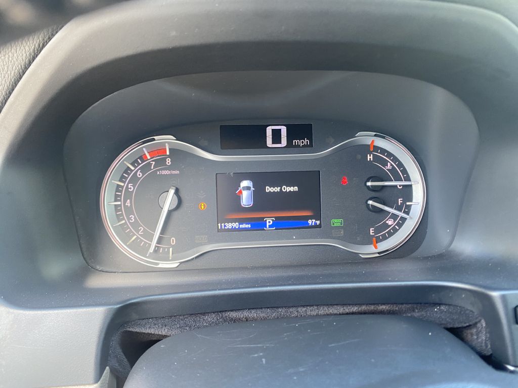 Photo 8 of this HONDA PILOT