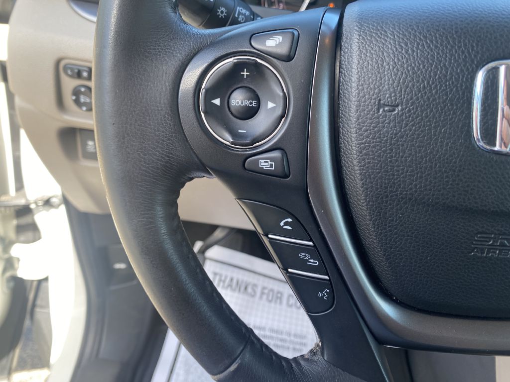 Photo 11 of this HONDA PILOT