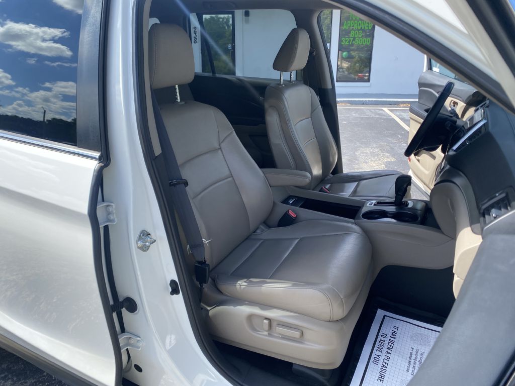 Photo 18 of this HONDA PILOT