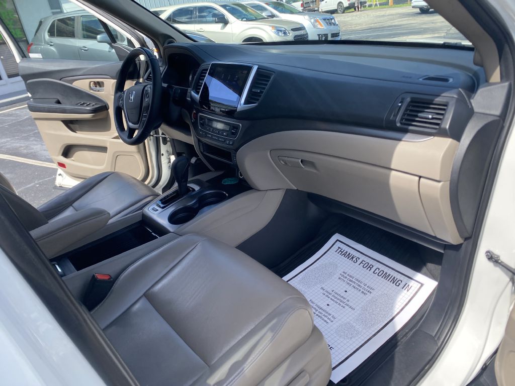 Photo 19 of this HONDA PILOT