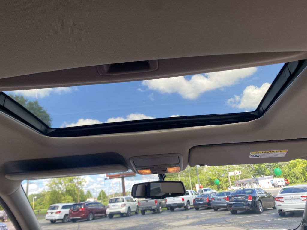 Photo 21 of this HONDA PILOT