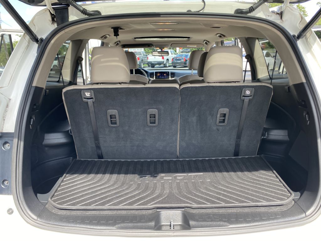 Photo 27 of this HONDA PILOT