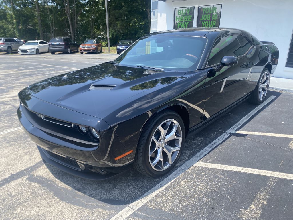 Photo 2 of this DODGE CHALLENGER