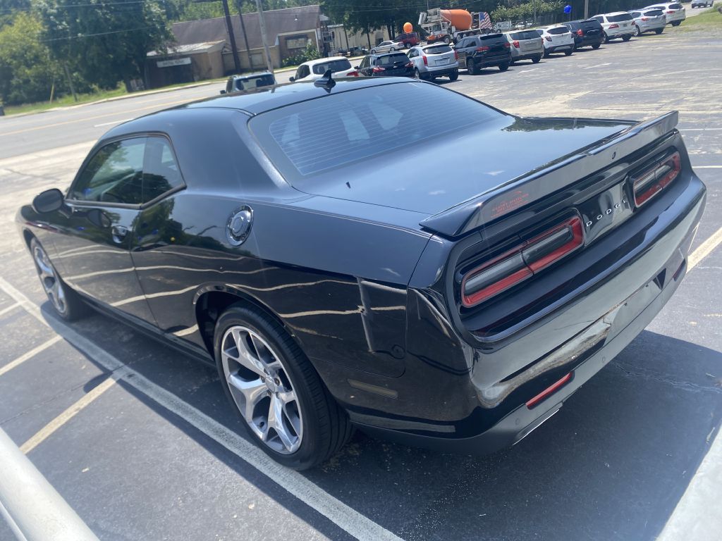 Photo 3 of this DODGE CHALLENGER