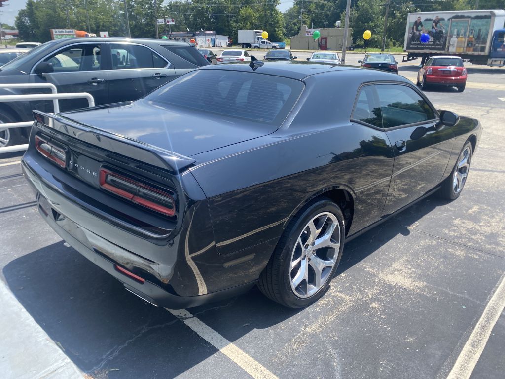 Photo 4 of this DODGE CHALLENGER