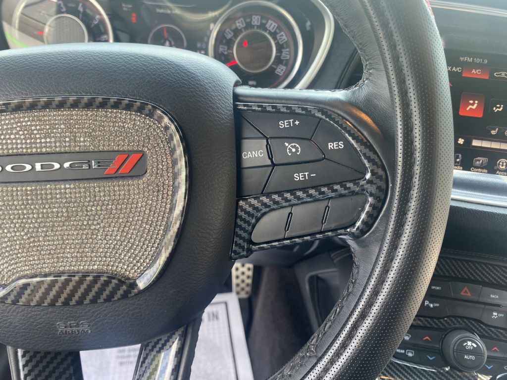Photo 10 of this DODGE CHALLENGER