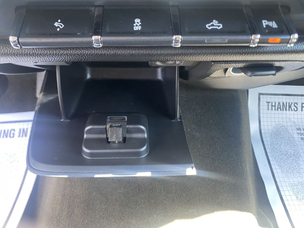 Photo 19 of this CHEVROLET SILVERADO 1500