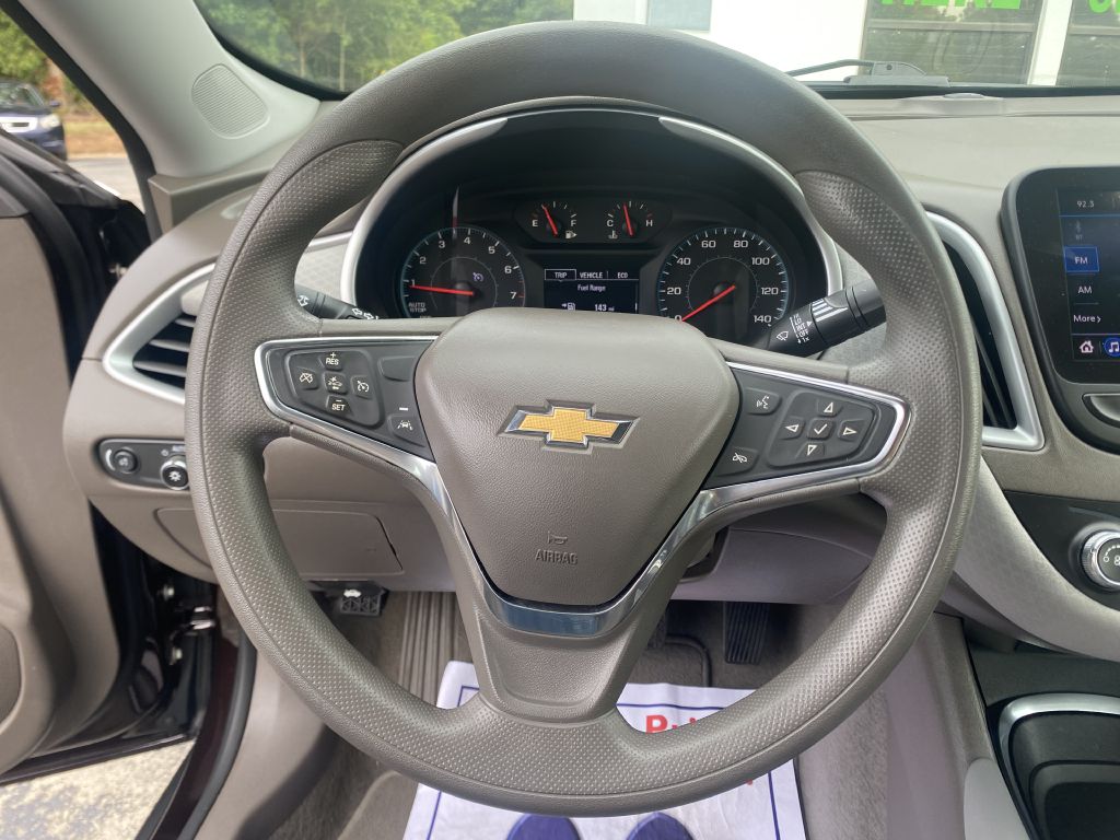 Photo 8 of this CHEVROLET MALIBU