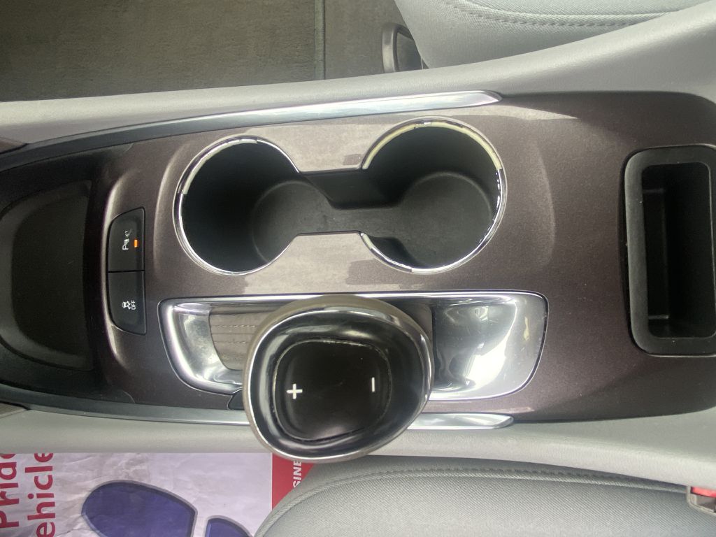Photo 19 of this CHEVROLET MALIBU
