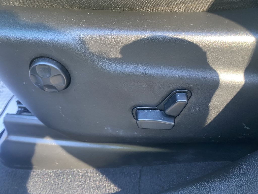 Photo 10 of this DODGE DURANGO