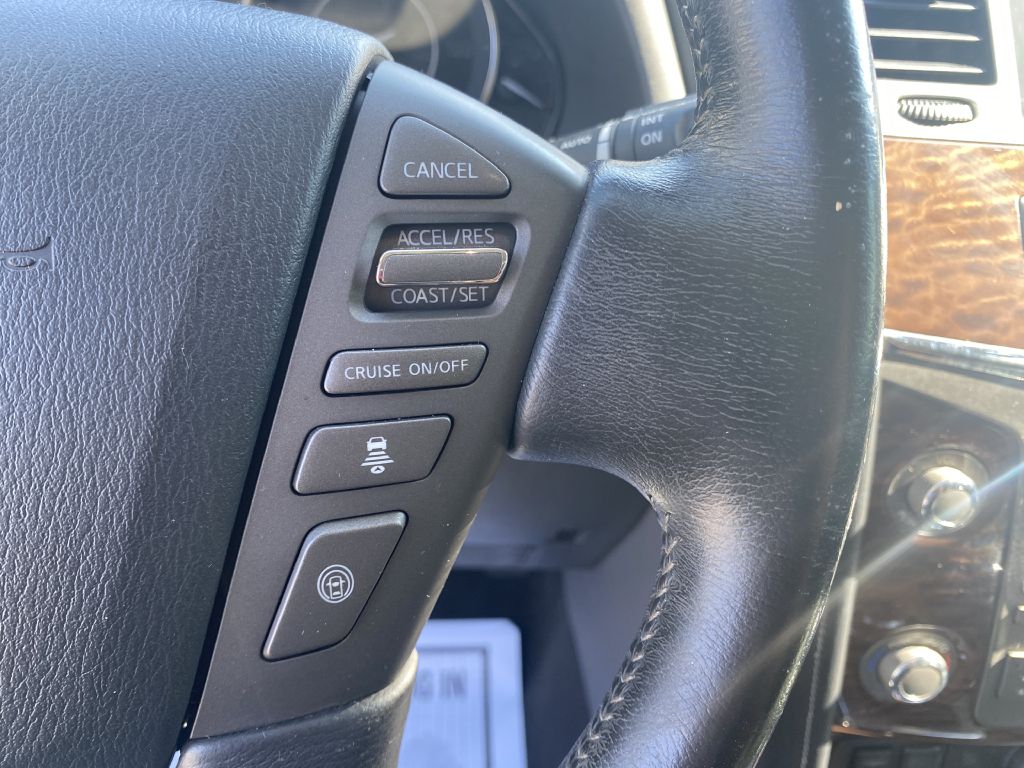 Photo 10 of this NISSAN ARMADA