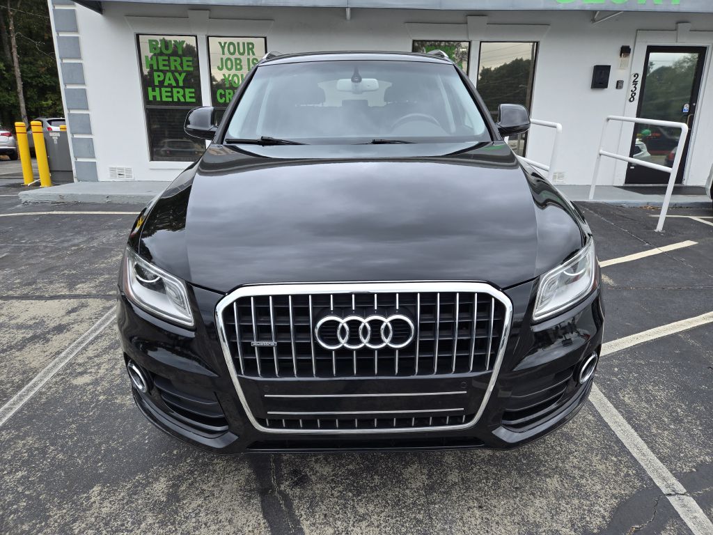 Photo 2 of this AUDI Q5