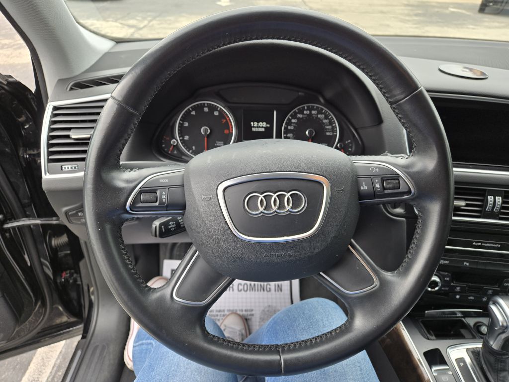 Photo 14 of this AUDI Q5
