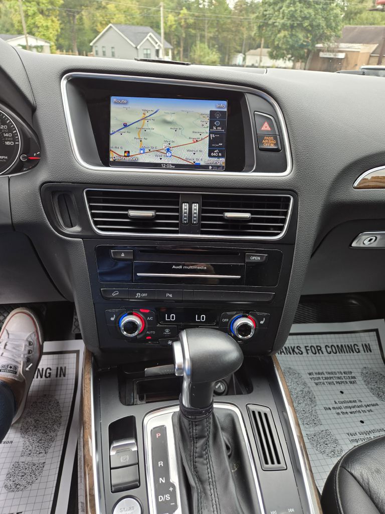 Photo 18 of this AUDI Q5