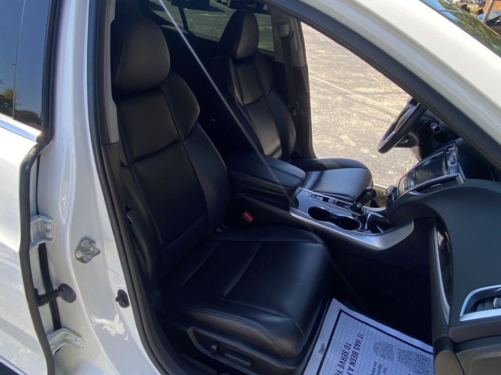 Photo 10 of this ACURA TLX