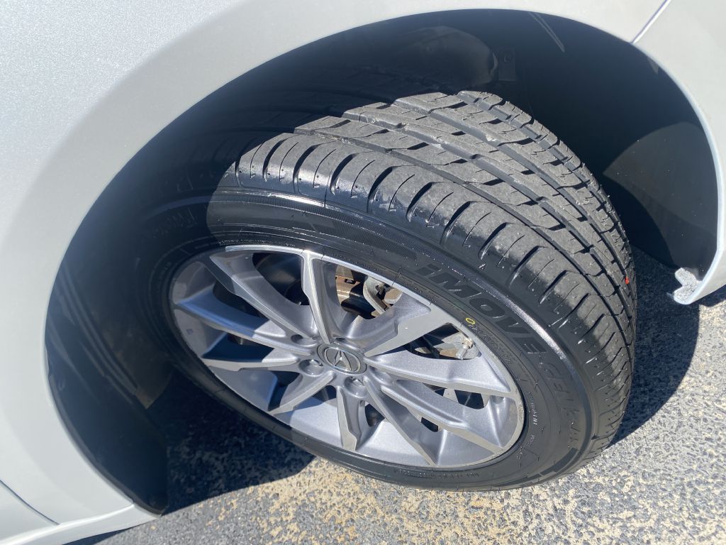 Photo 34 of this ACURA TLX