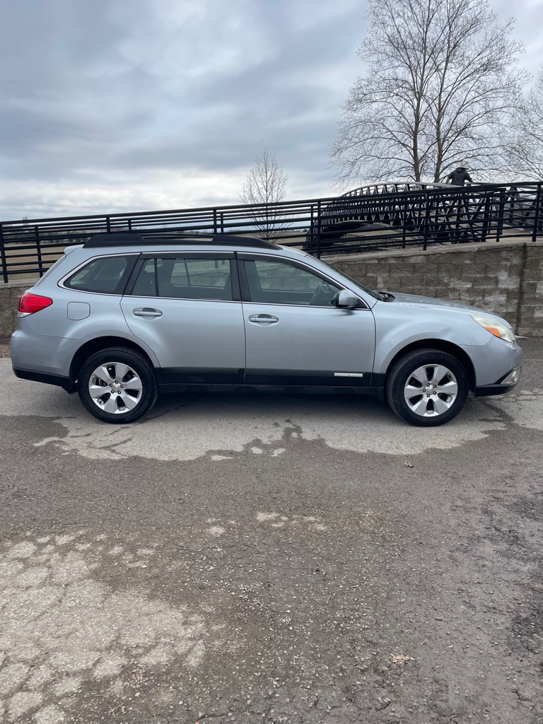 Photo 6 of this SUBARU OUTBACK