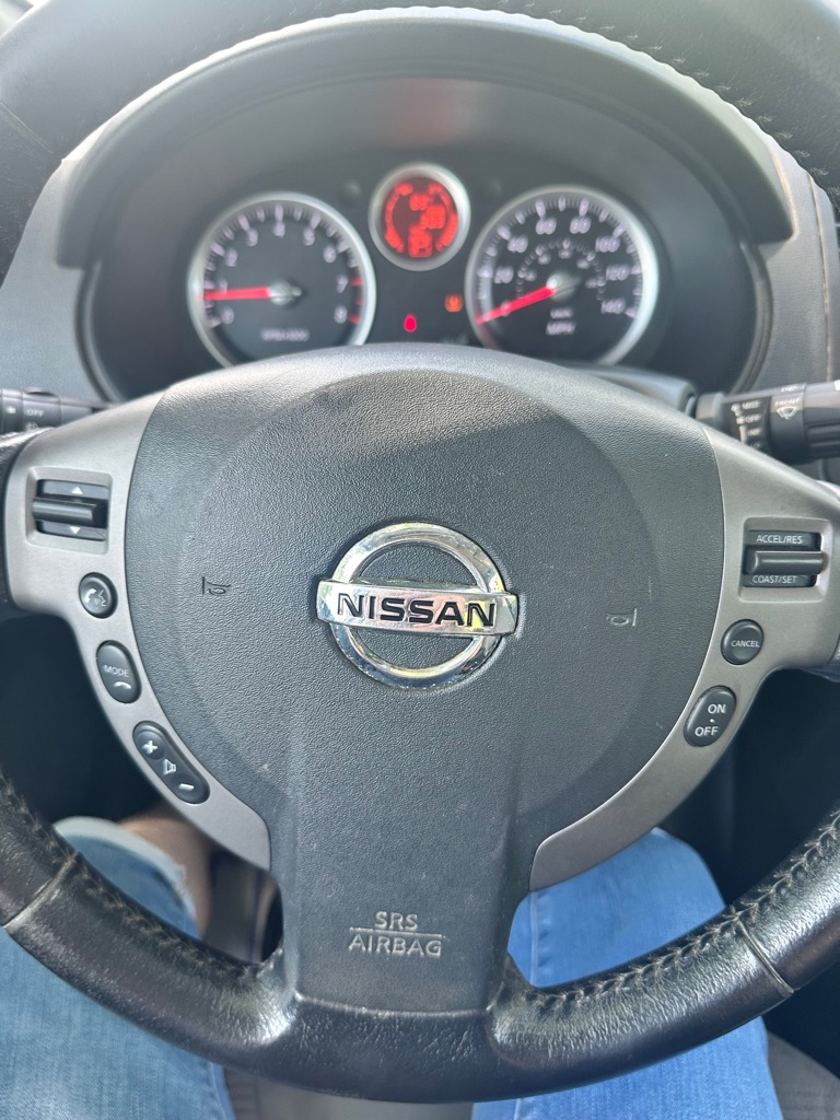 Photo 8 of this NISSAN SENTRA
