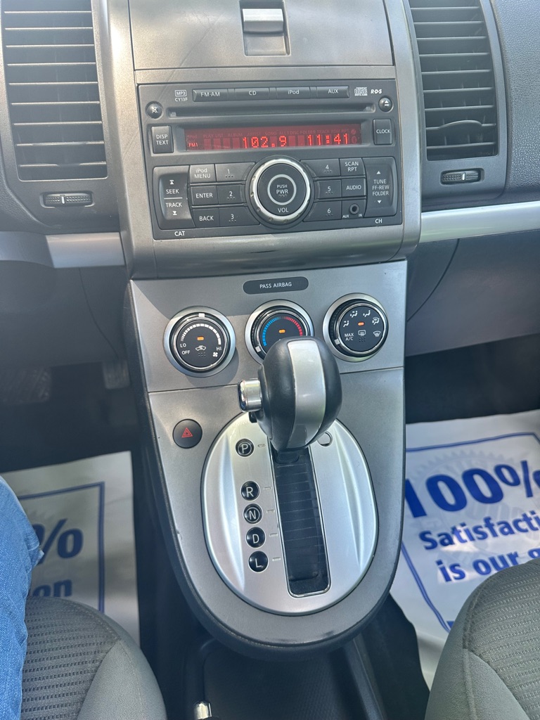 Photo 9 of this NISSAN SENTRA