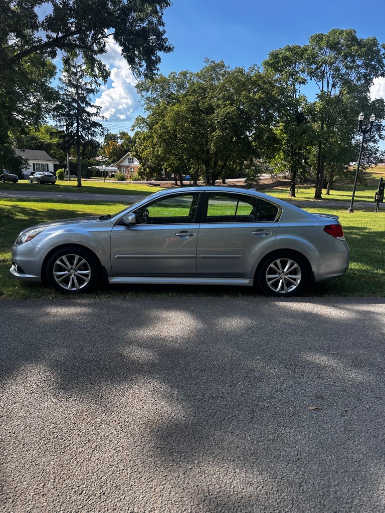 Photo 4 of this SUBARU LEGACY
