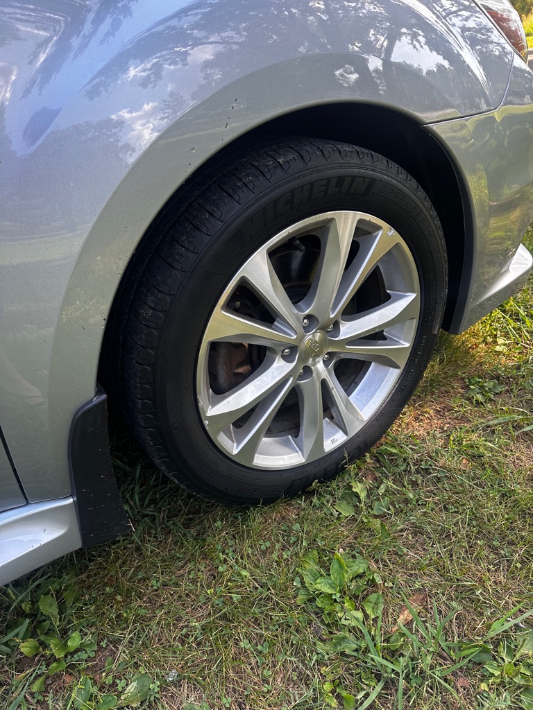 Photo 15 of this SUBARU LEGACY