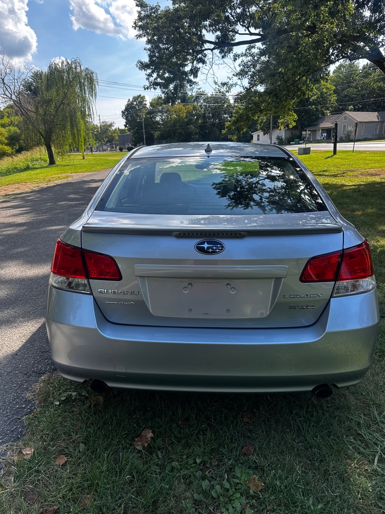 Photo 5 of this SUBARU LEGACY