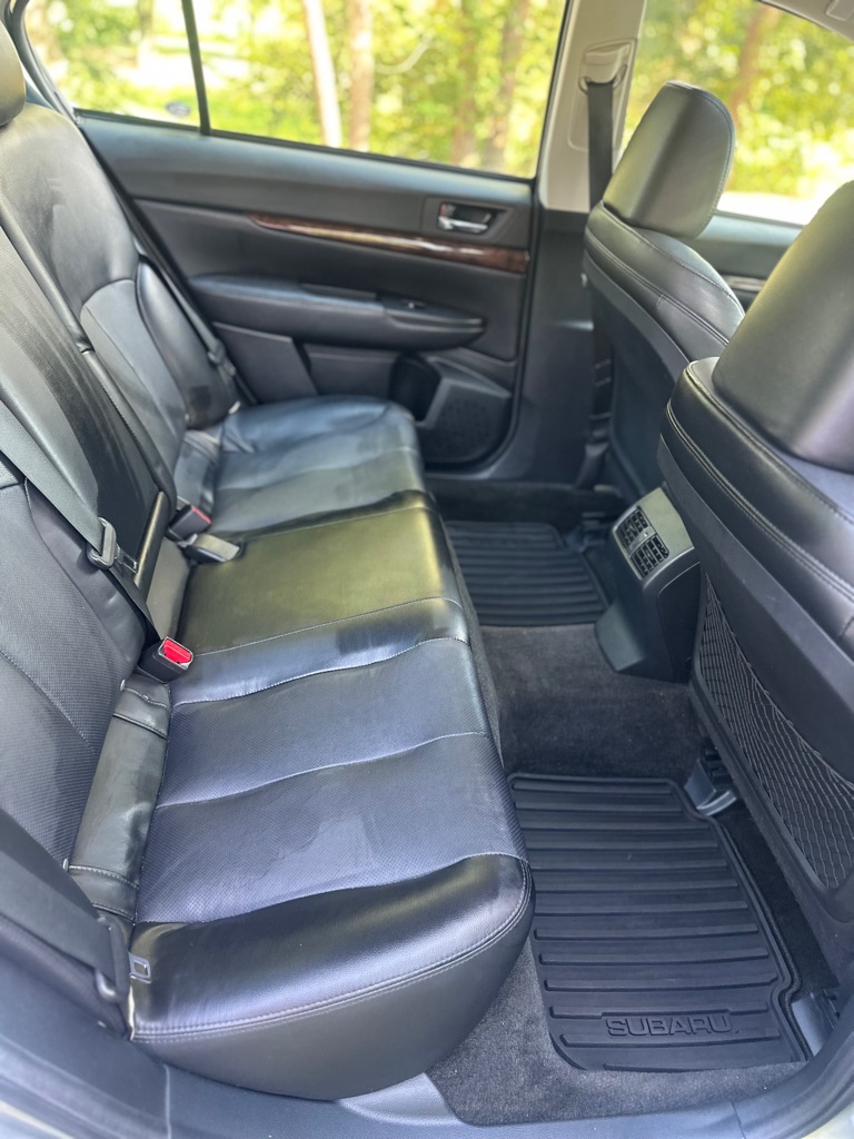 Photo 13 of this SUBARU LEGACY
