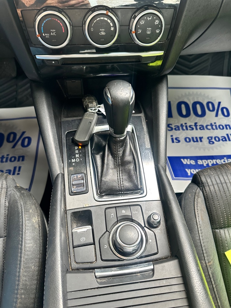 Photo 9 of this MAZDA 6