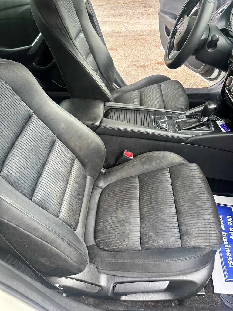 Photo 12 of this MAZDA 6