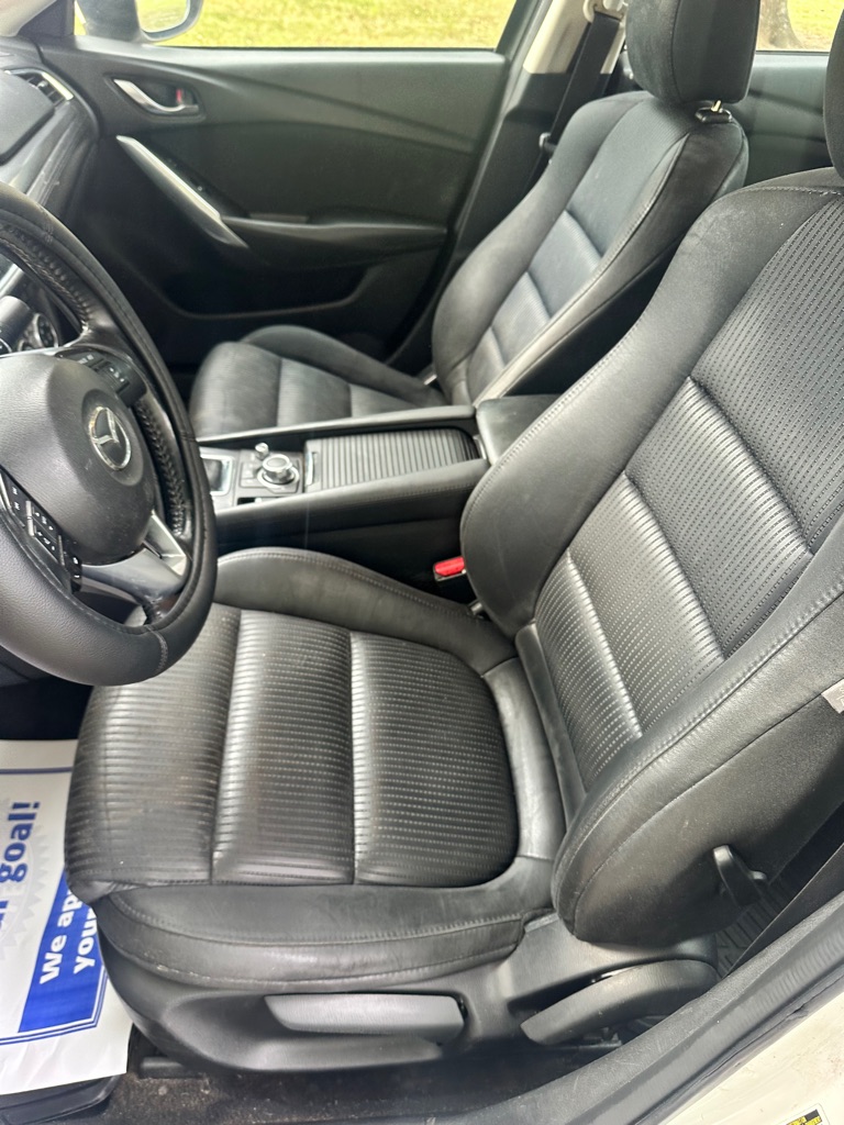 Photo 11 of this MAZDA 6