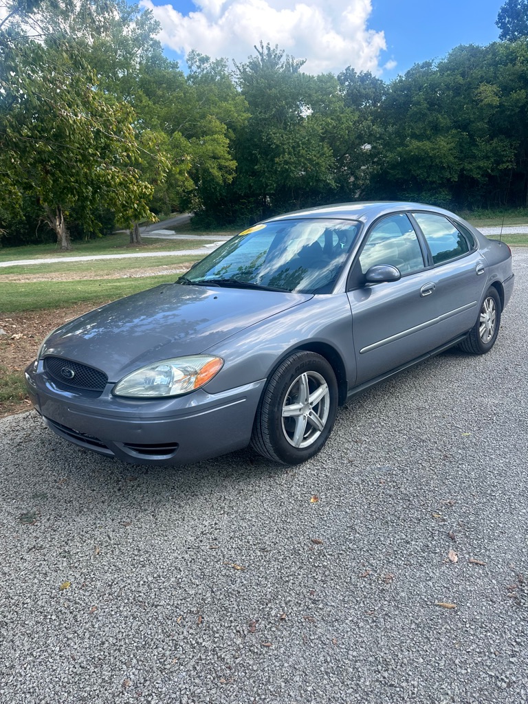 Photo 3 of this FORD TAURUS