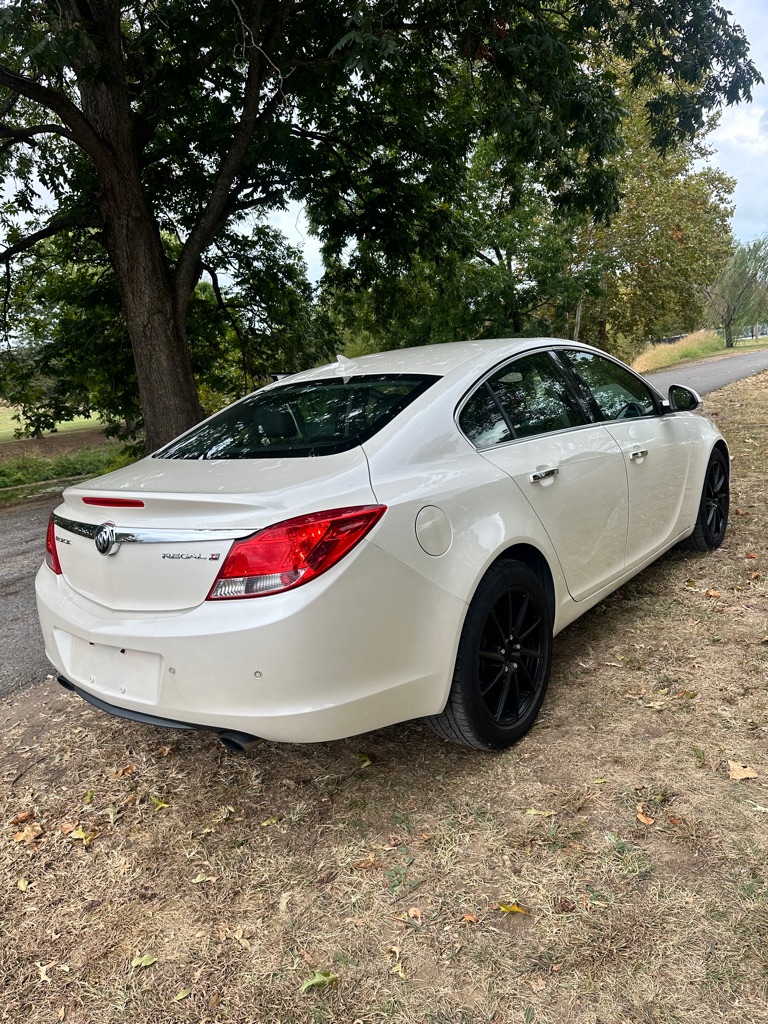 Photo 6 of this BUICK REGAL