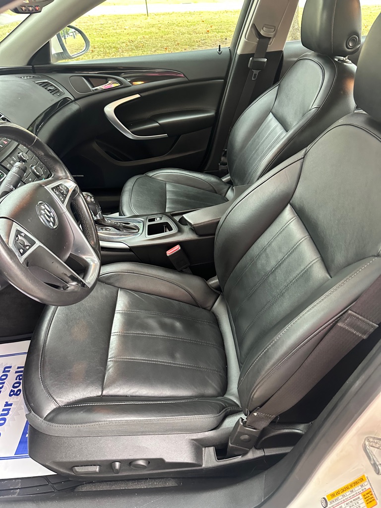 Photo 12 of this BUICK REGAL
