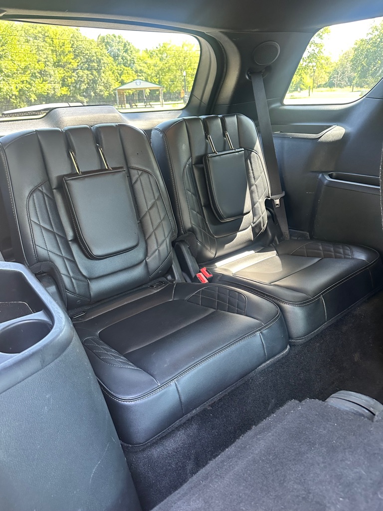 Photo 15 of this FORD EXPLORER
