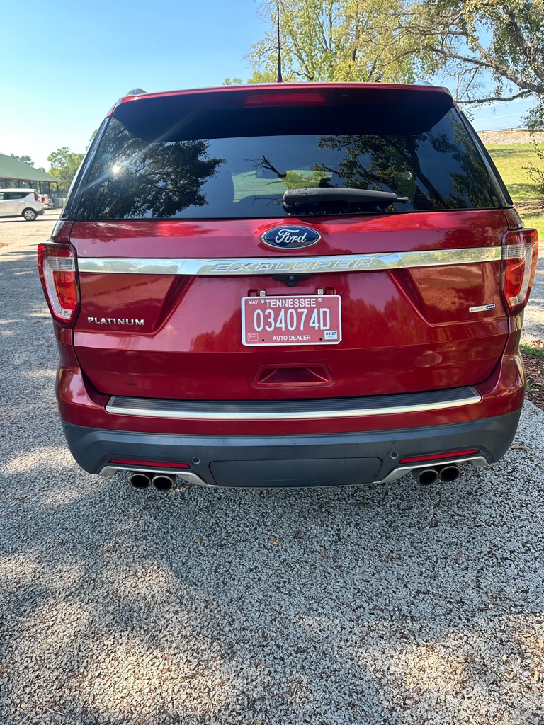 Photo 6 of this FORD EXPLORER