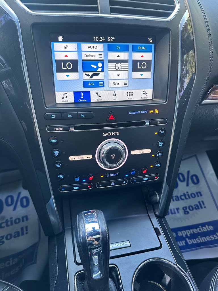 Photo 9 of this FORD EXPLORER