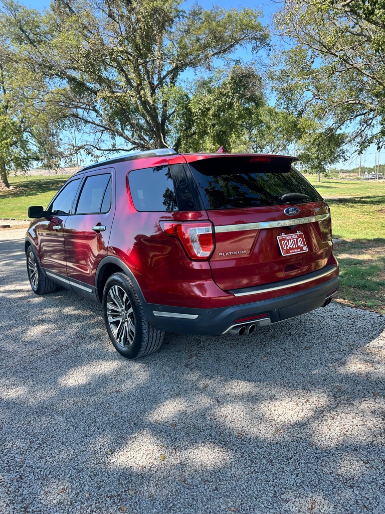 Photo 5 of this FORD EXPLORER