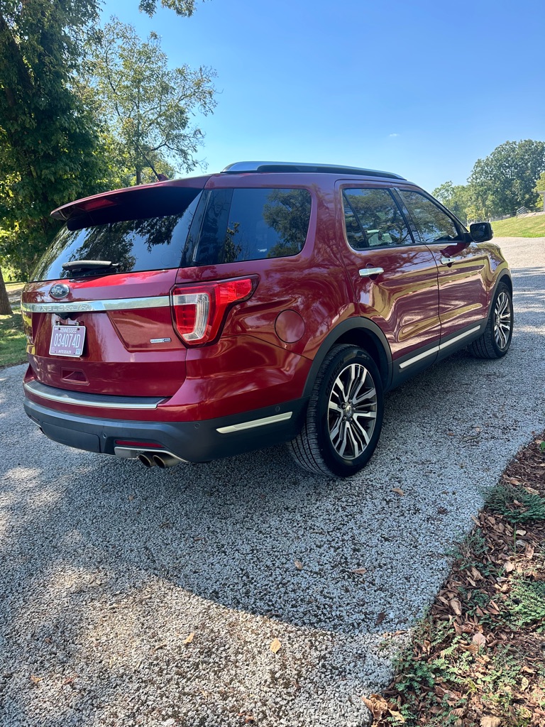 Photo 7 of this FORD EXPLORER