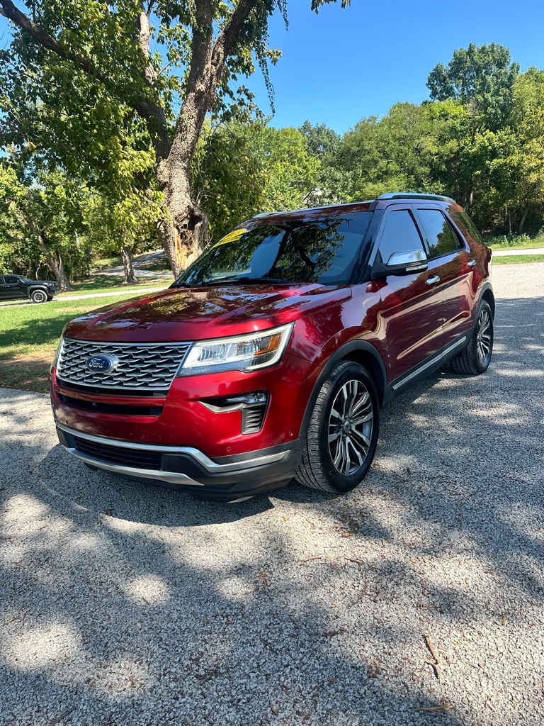 Photo 3 of this FORD EXPLORER