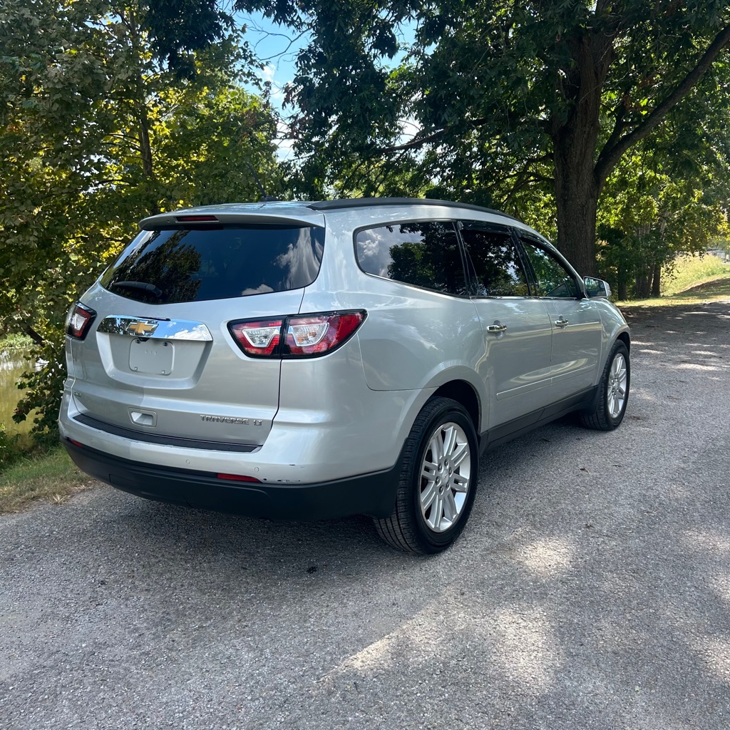Photo 7 of this CHEVROLET TRAVERSE