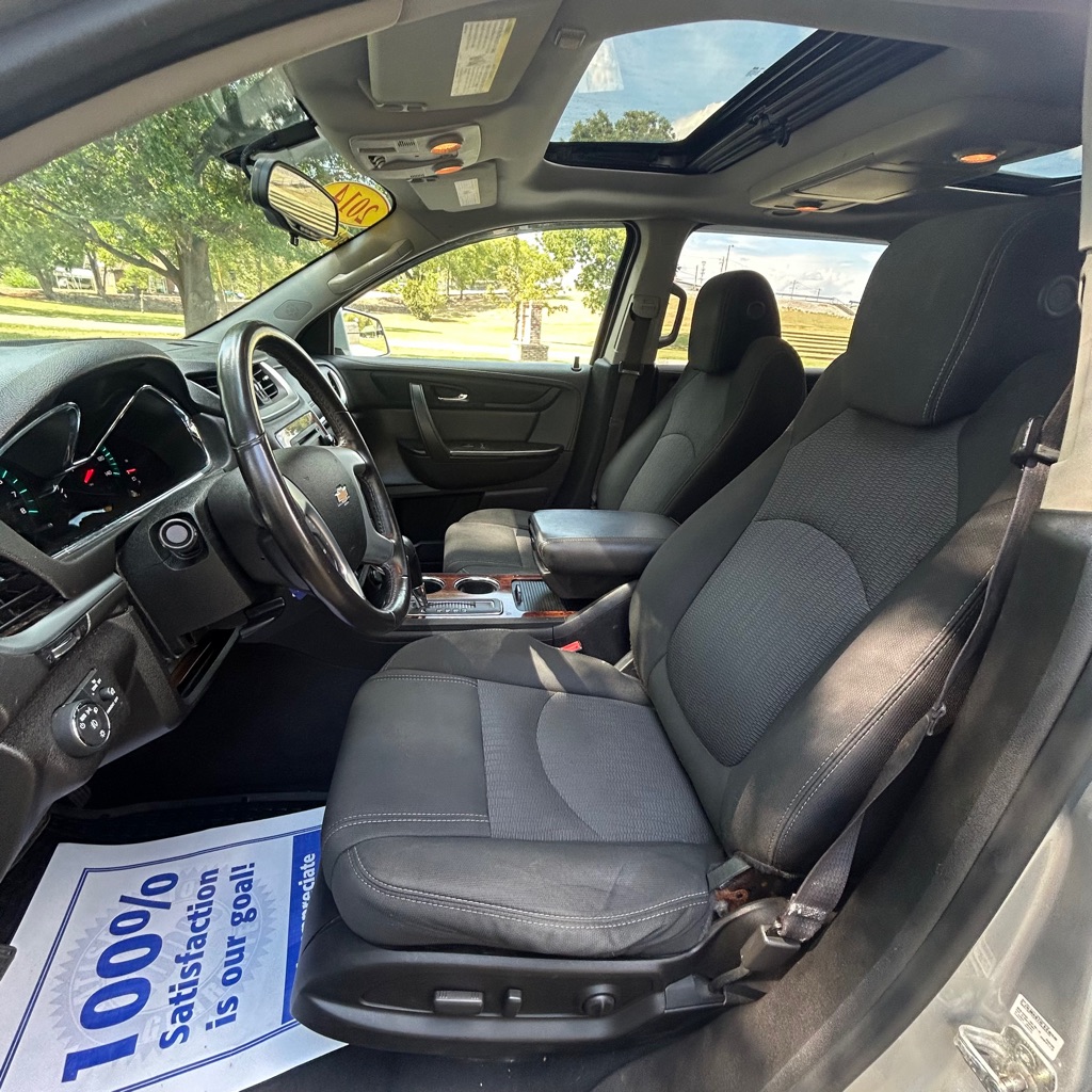 Photo 12 of this CHEVROLET TRAVERSE