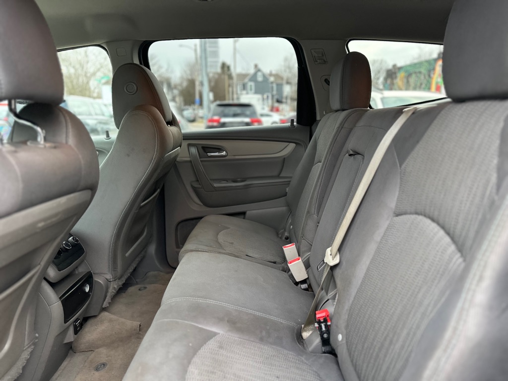 Photo 8 of this CHEVROLET TRAVERSE