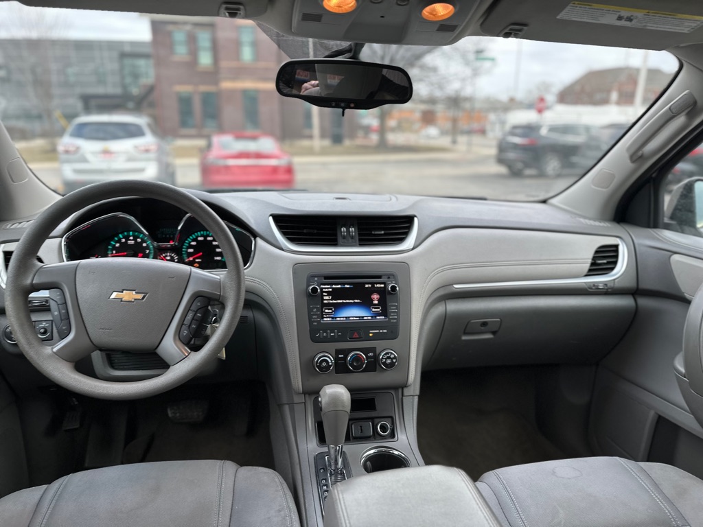 Photo 10 of this CHEVROLET TRAVERSE
