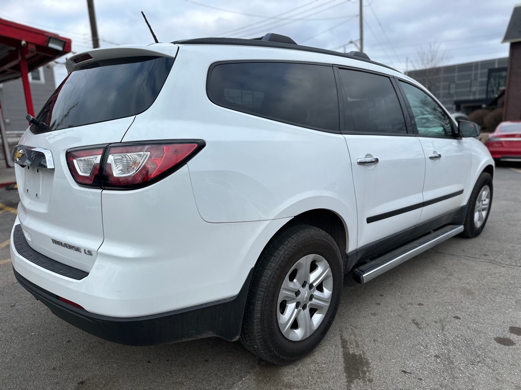 Photo 6 of this CHEVROLET TRAVERSE