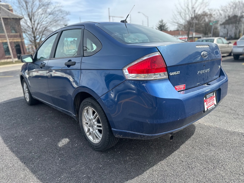 Photo 4 of this FORD FOCUS