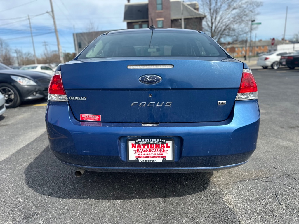 Photo 5 of this FORD FOCUS